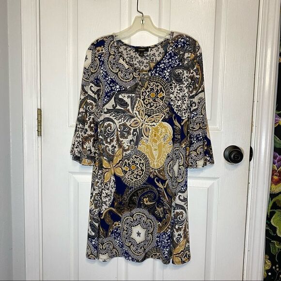 Womens tunic top    - Picture 1 of 8